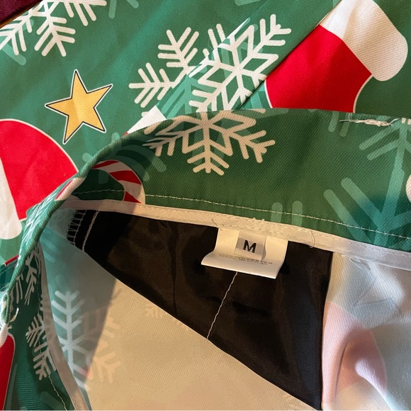 Festive Green pants with Holiday Print - Picture 3 of 3